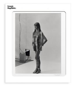Image Republic - Affiche Françoise Hardy Robe Paco Rabanne 56 x 76 cm - Blanc