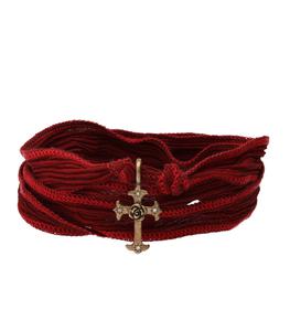Catherine Michiels - Bracelet en soie à nouer et charm Mariel Cross en bronze et diamant - Rouge