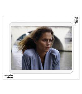 Image Republic - Affiche Lauren Hutton 1970 40 x 50 cm - Noir