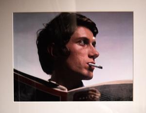 Image Republic - Affiche La Galerie "Dutronc Couleur" 40 x 50 cm - Blanc