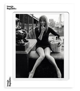 Image Republic - Affiche Jane Birkin Londres 1968 40 x 50 cm - Blanc