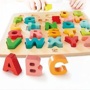 Puzzle en Bois Alphabet 26 Majuscules Chunky Hape - Jouets Hape