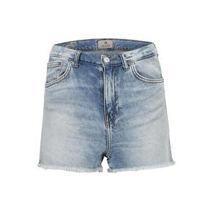 Jean 'LAYLA'