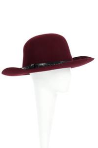 HTC - 57 - Chapeau