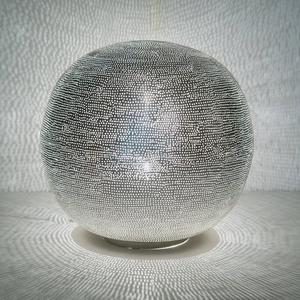 BALL FILISKY-Lampe à poser Boule Métal Perforé Ø40cm Argenté