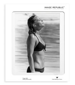 Image Republic - Affiche La Galerie "Romy Schneider" 40 x 50 cm - Blanc